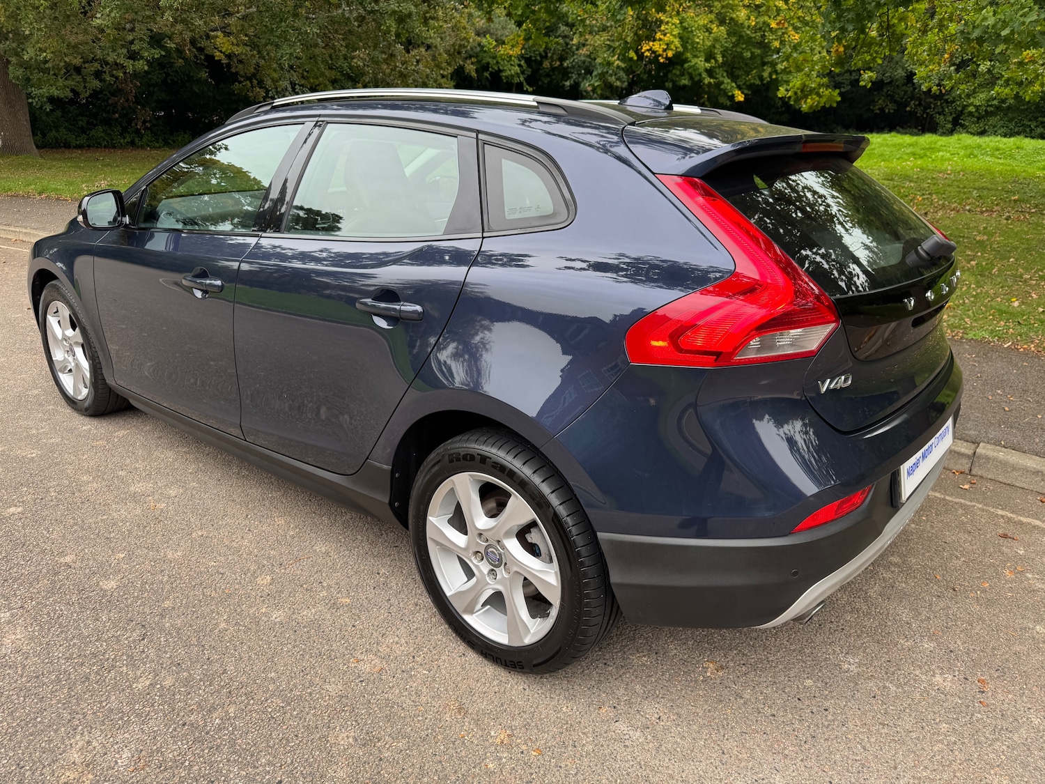 Used Volvo V40 Cross Country 2013 for sale - 76236930: Photo 5