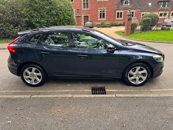 Used Volvo V40 Cross Country 2013 for sale - 76236930: Photo 9