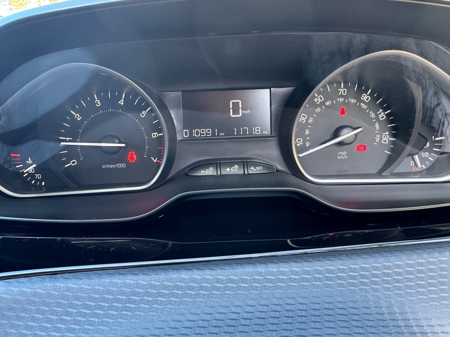 Used Peugeot 208 2017 for sale - 78111657: Photo 18