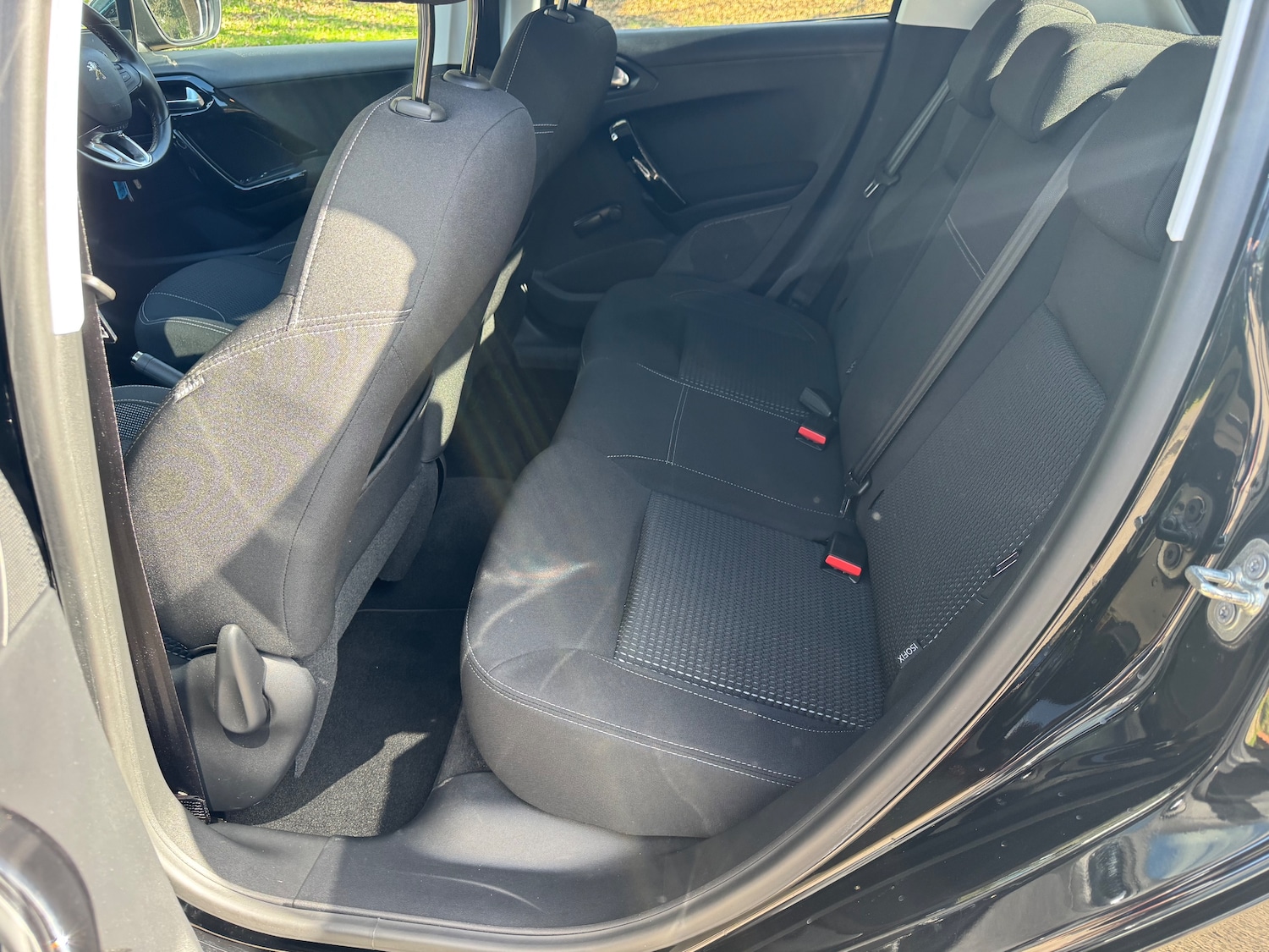 Used Peugeot 208 2017 for sale - 78111657: Photo 22