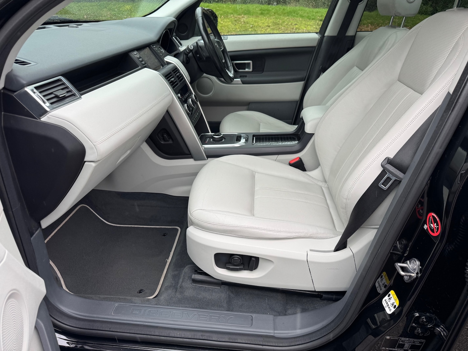 Used Land Rover Discovery Sport 2017 for sale - 77636618: Photo 25