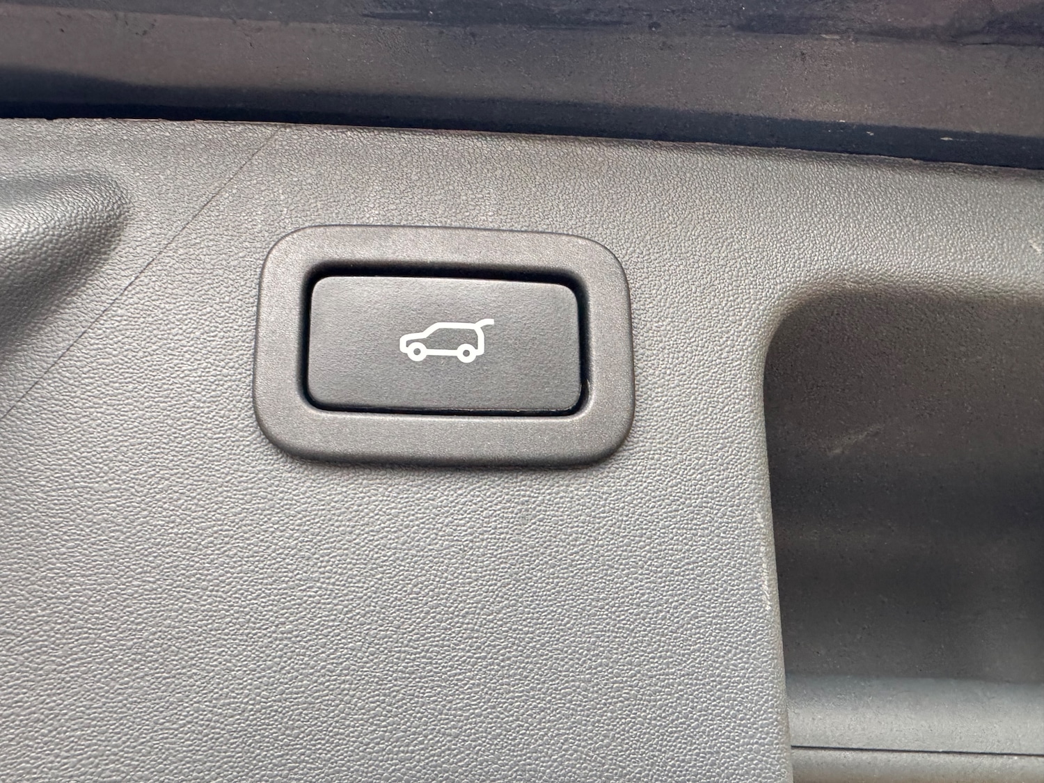 Used Land Rover Discovery Sport 2017 for sale - 77636618: Photo 8