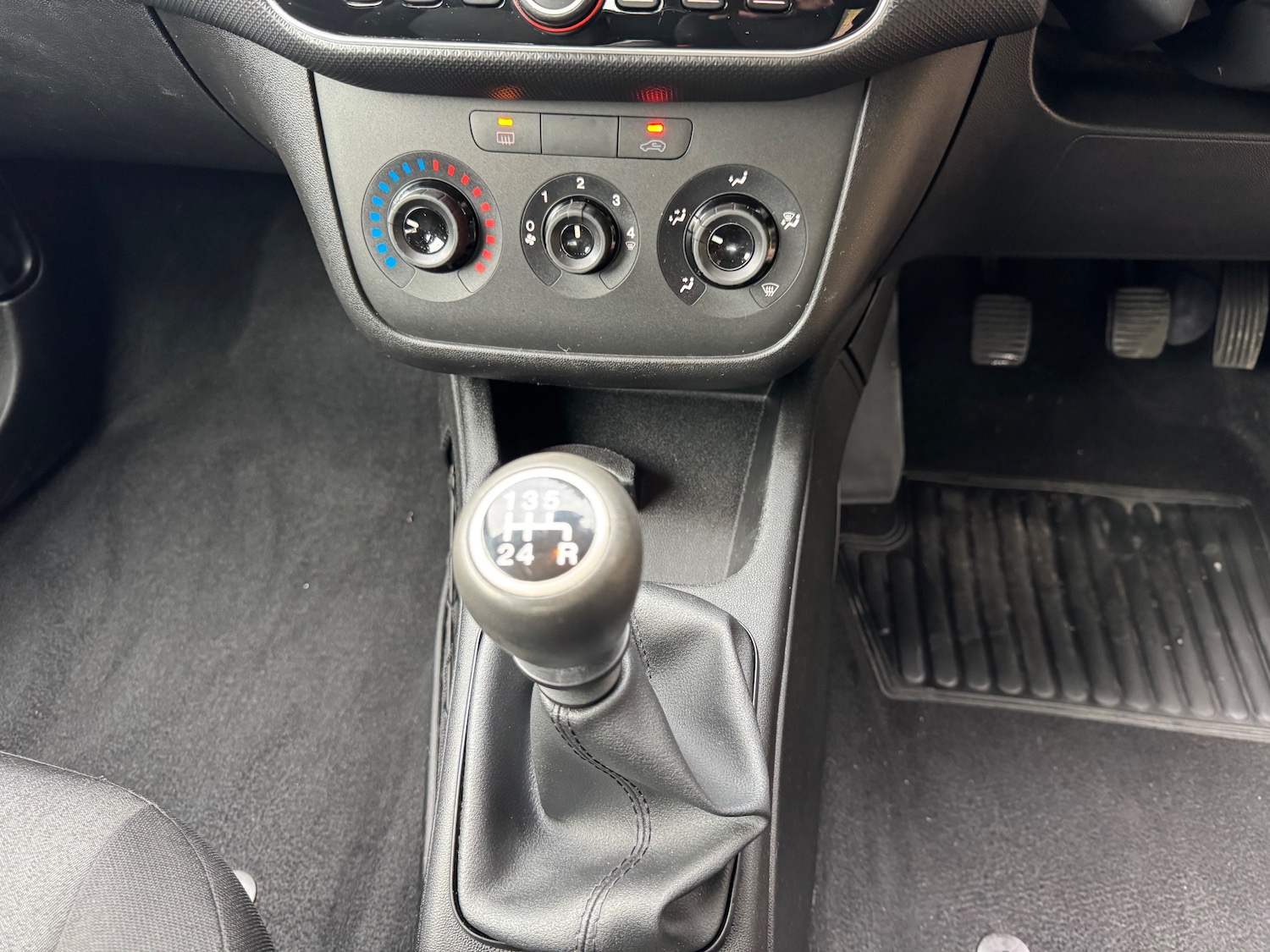 Used Fiat Punto 2014 for sale - 76287959: Photo 13