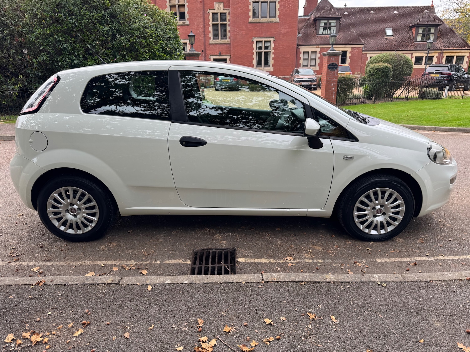 Used Fiat Punto 2014 for sale - 76287959: Photo 9