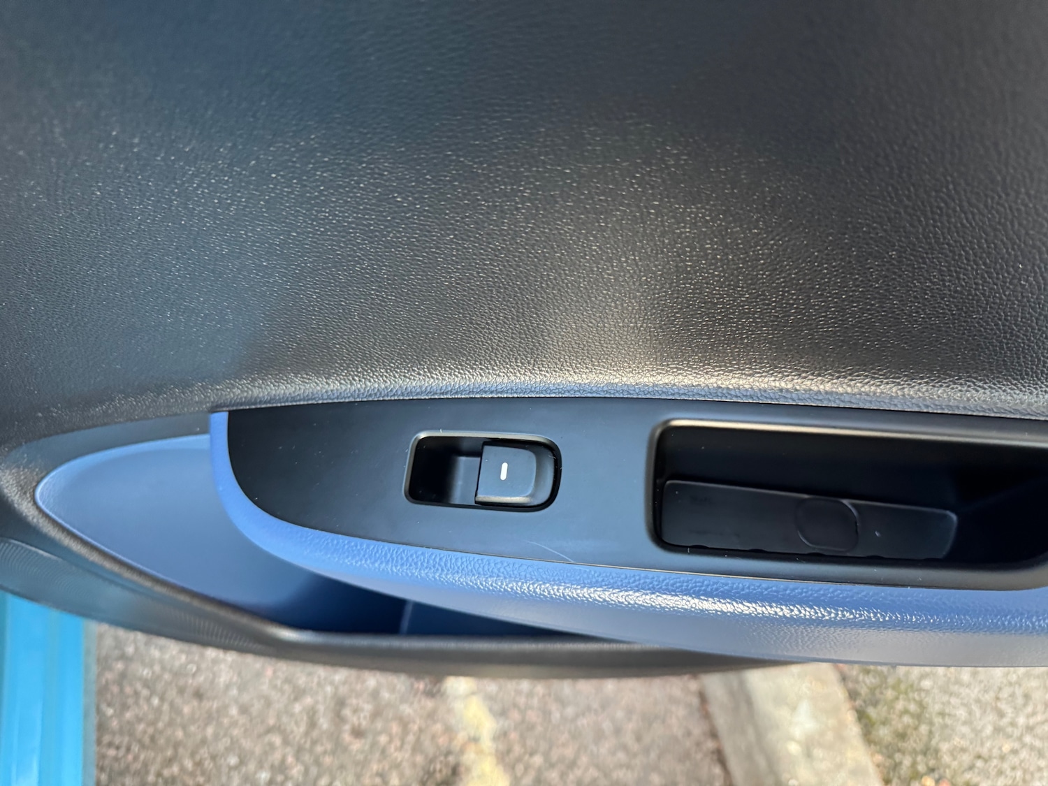 Used Hyundai i10 2014 for sale - 76604323: Photo 24