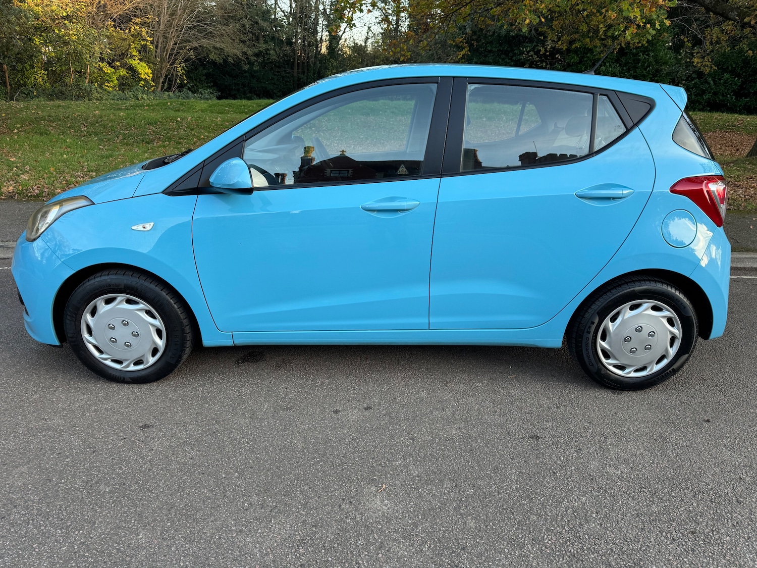 Used Hyundai i10 2014 for sale - 76604323: Photo 4