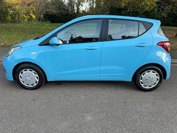 Used Hyundai i10 2014 for sale - 76604323: Photo