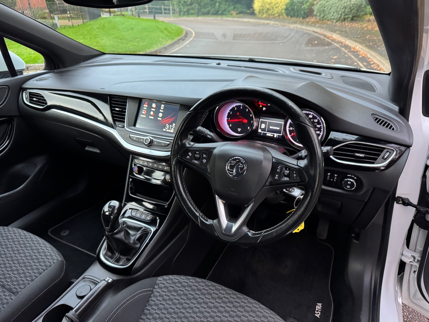 Used Vauxhall Astra 2017 for sale - 76748516: Photo 11