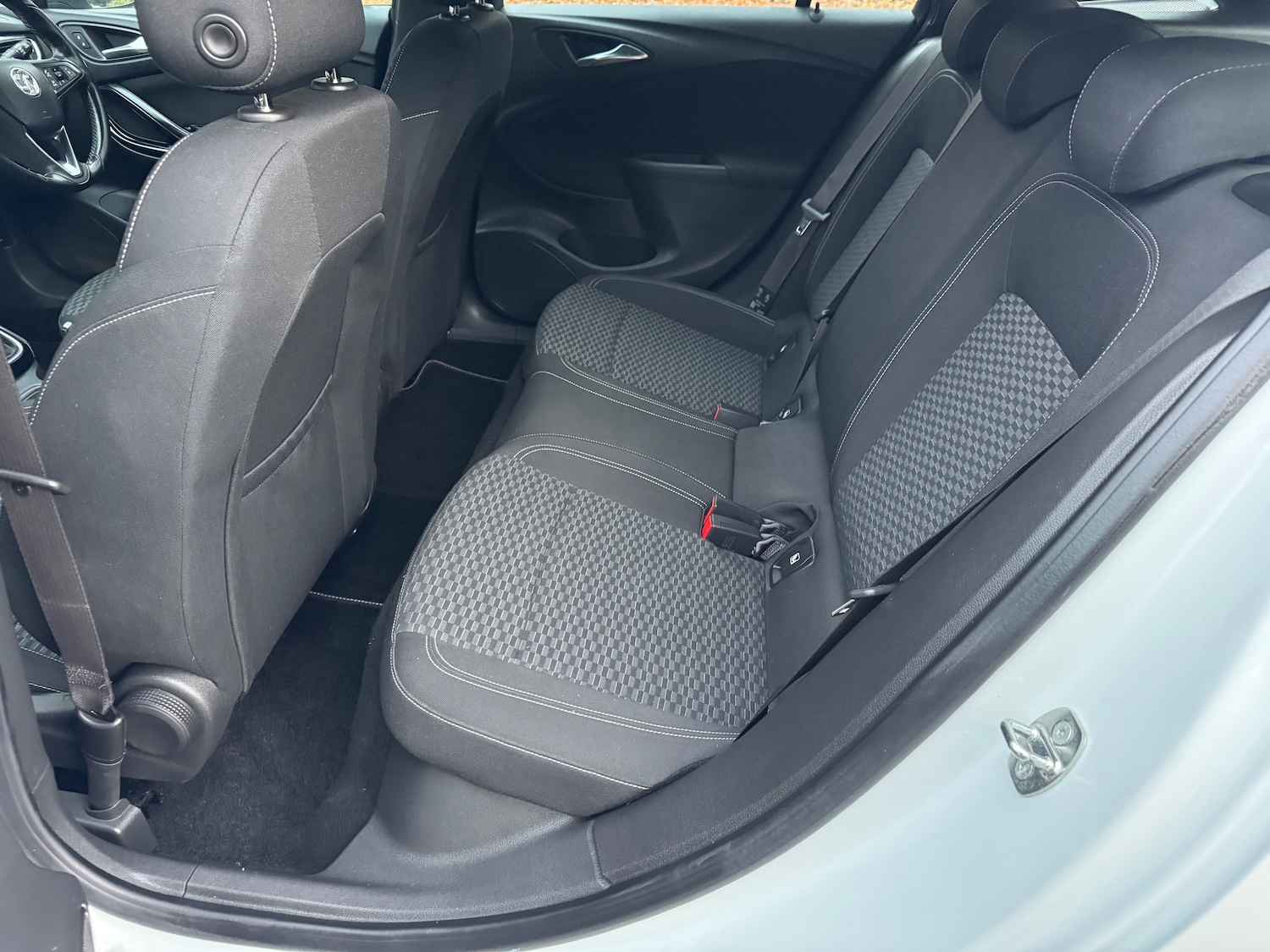 Used Vauxhall Astra 2017 for sale - 76748516: Photo 23