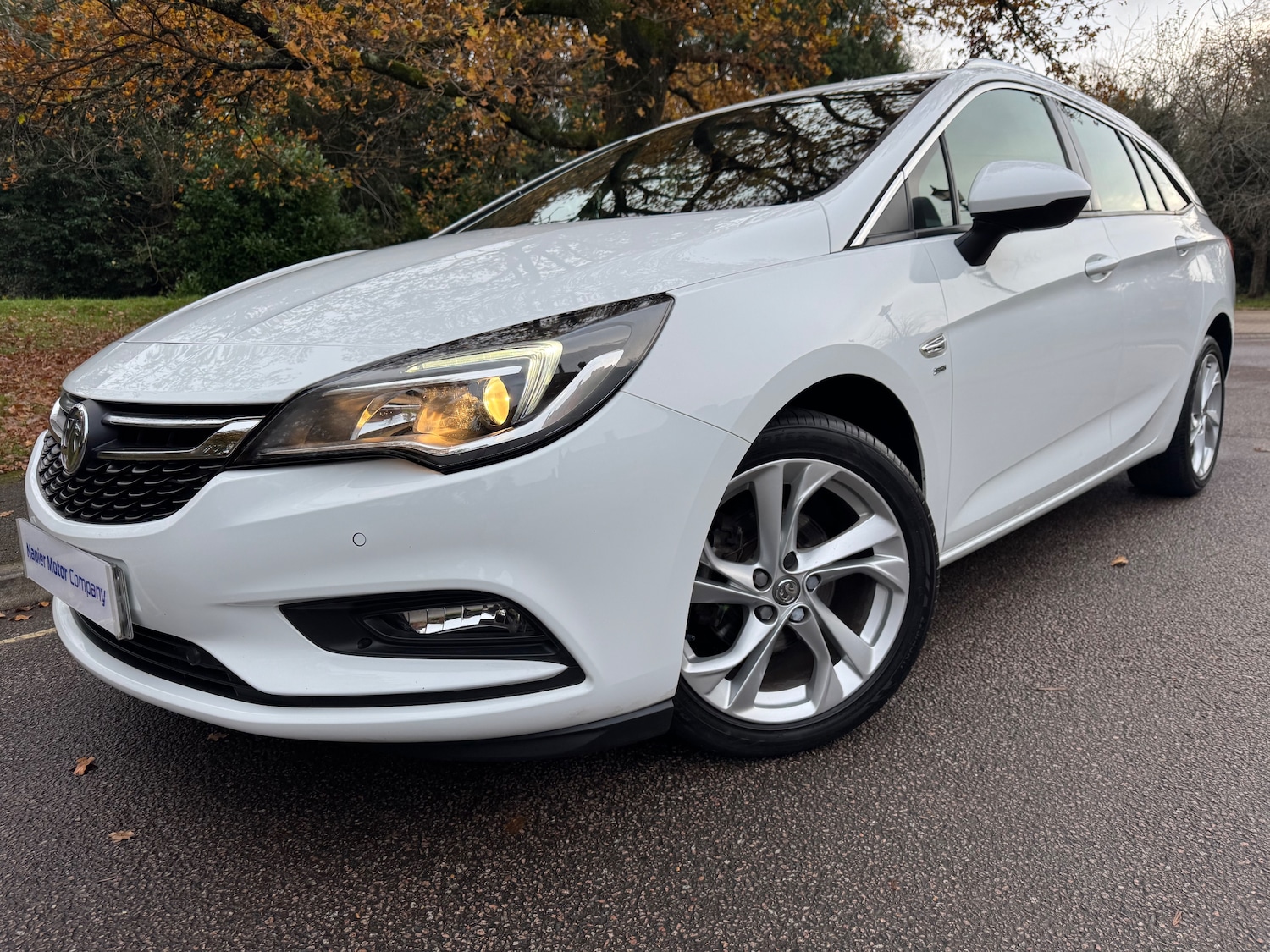 Used Vauxhall Astra 2017 for sale - 76748516: Photo 3