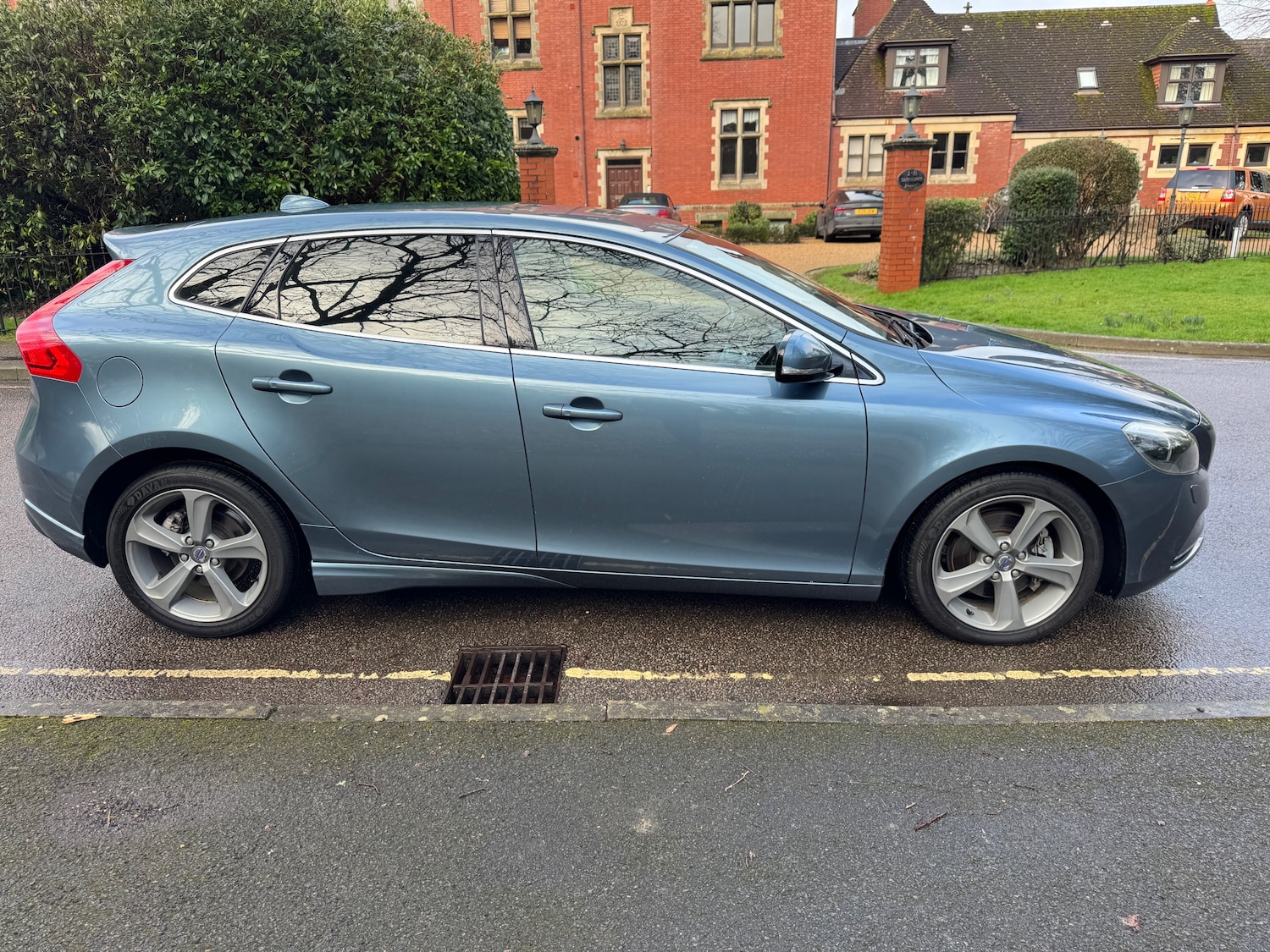 Used Volvo V40 2025 for sale - 77226117: Photo 10