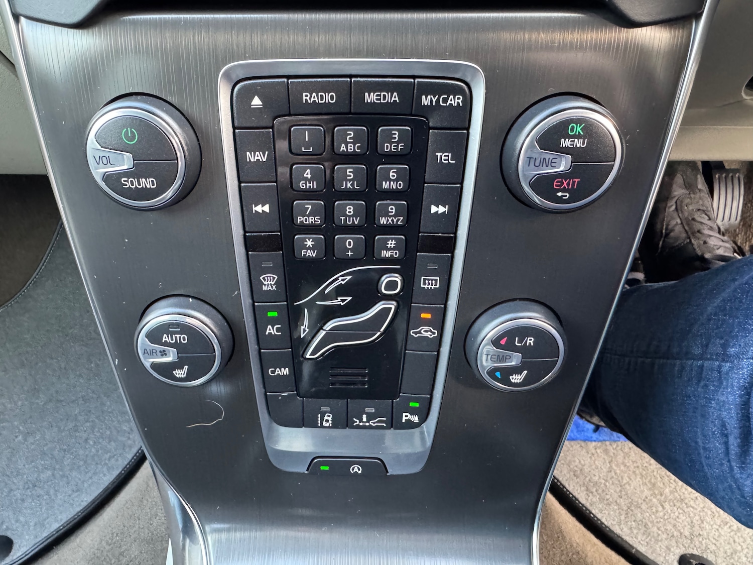 Used Volvo V40 2025 for sale - 77226117: Photo 15