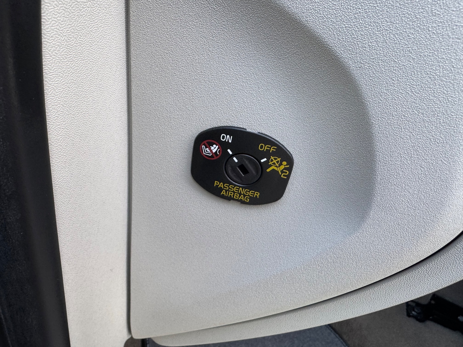 Used Volvo V40 2025 for sale - 77226117: Photo 23