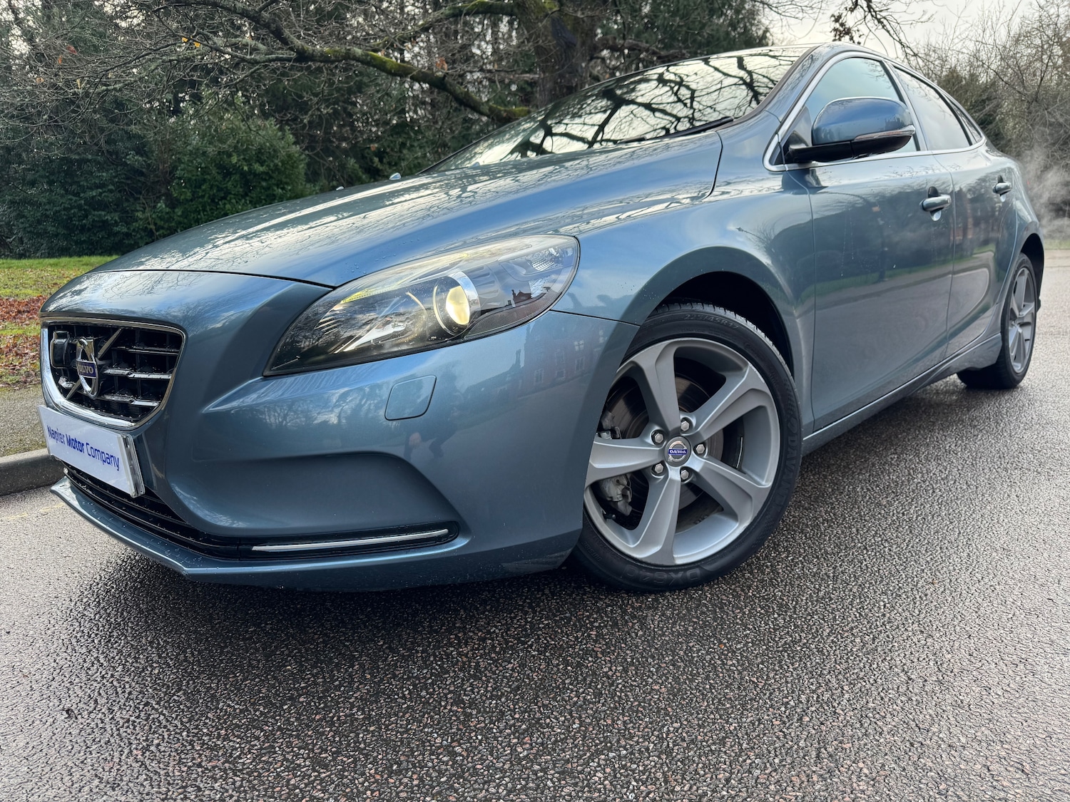 Used Volvo V40 2025 for sale - 77226117: Photo 3