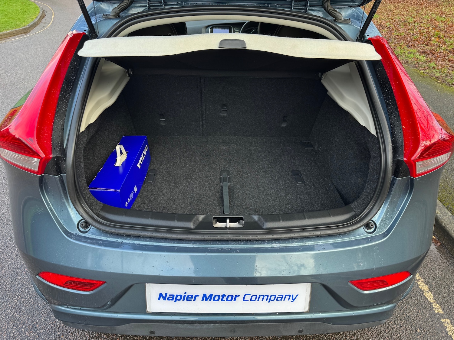 Used Volvo V40 2025 for sale - 77226117: Photo 7