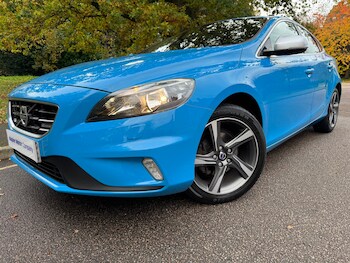 Used Volvo V40 2015 for sale - 76474867: Photo