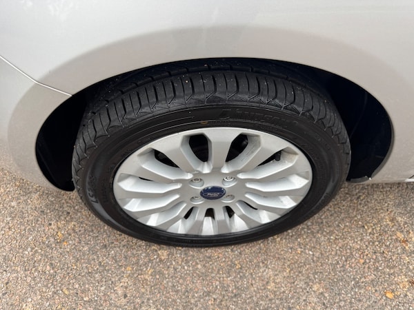 Used Ford Ka 2015 for sale - 76204673: Photo 24