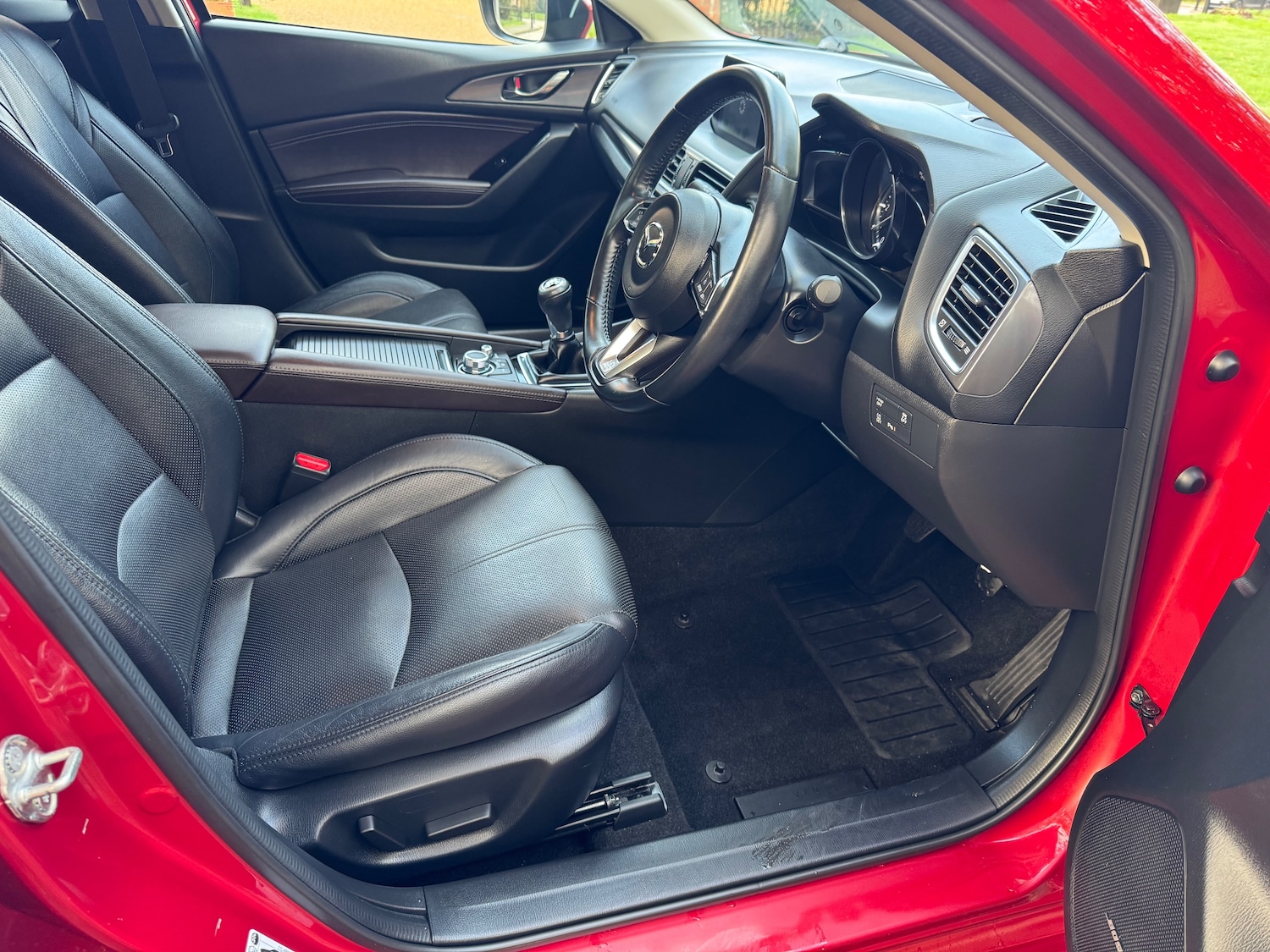 Used Mazda Mazda3 2018 for sale - 76554432: Photo 10