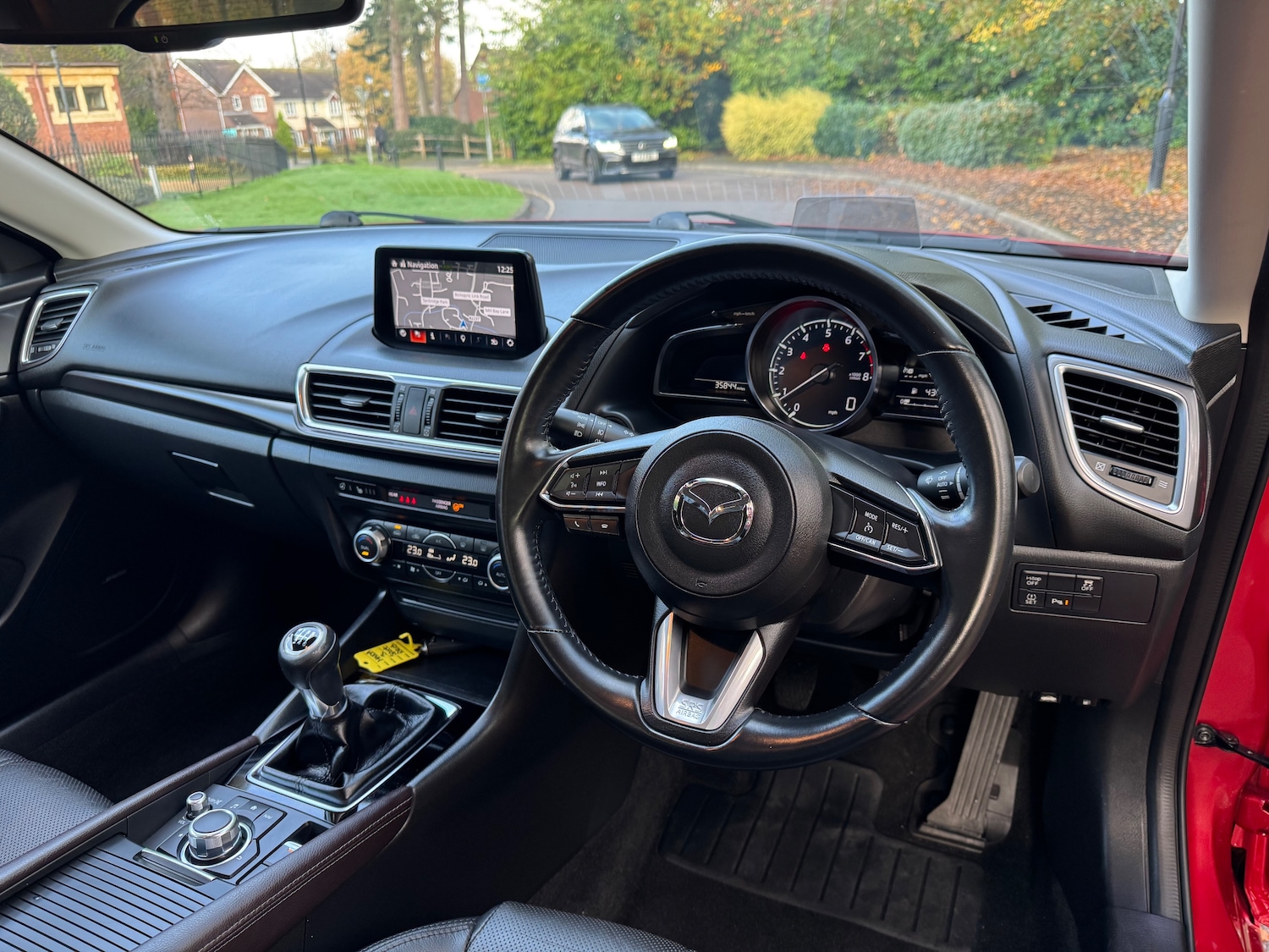 Used Mazda Mazda3 2018 for sale - 76554432: Photo 11