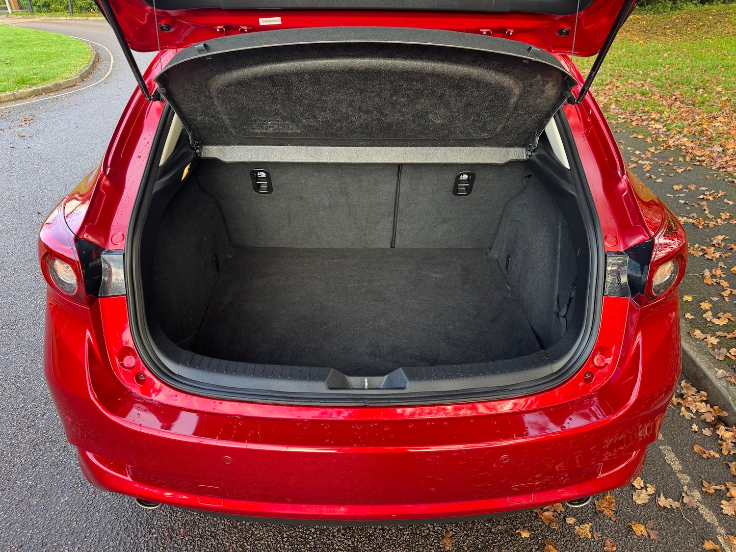 Used Mazda Mazda3 2018 for sale - 76554432: Photo 6