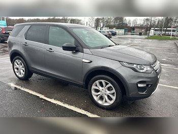 Used Land Rover Discovery Sport 2016 for sale - 77636628: Photo