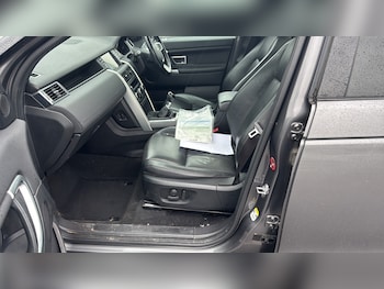 Used Land Rover Discovery Sport 2016 for sale - 77636628: Photo