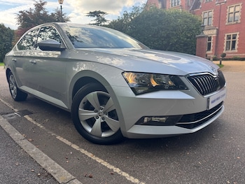 Used Skoda Superb 2016 for sale - 76070046: Photo