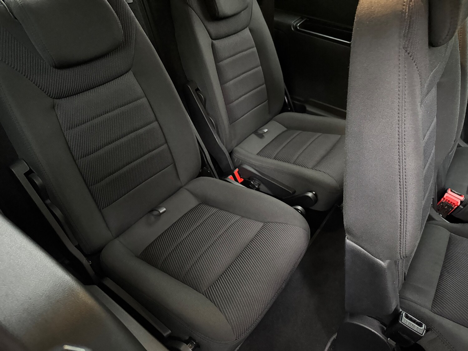 Used Ford S-Max 2014 for sale - 77431779: Photo 24