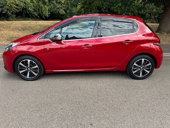 Used Peugeot 208 2019 for sale - 79537233: Photo