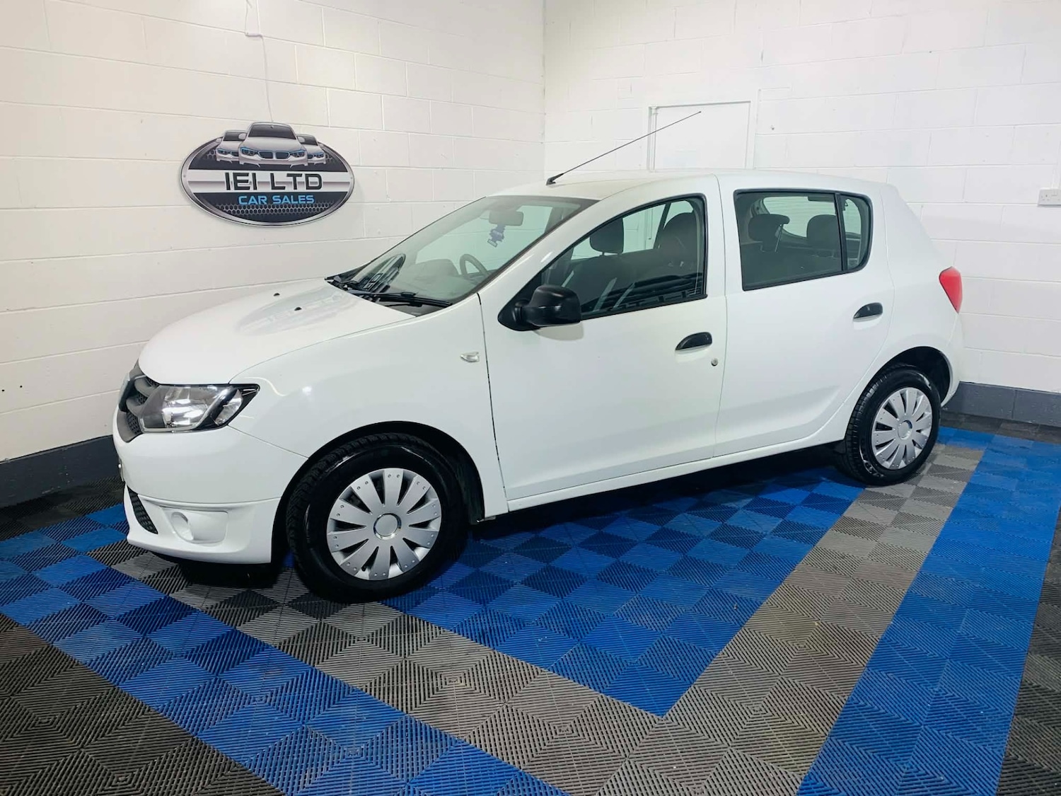 Used Dacia Sandero 2016 for sale - 78112665: Photo 4