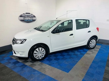 Used Dacia Sandero 2016 for sale - 78112665: Photo