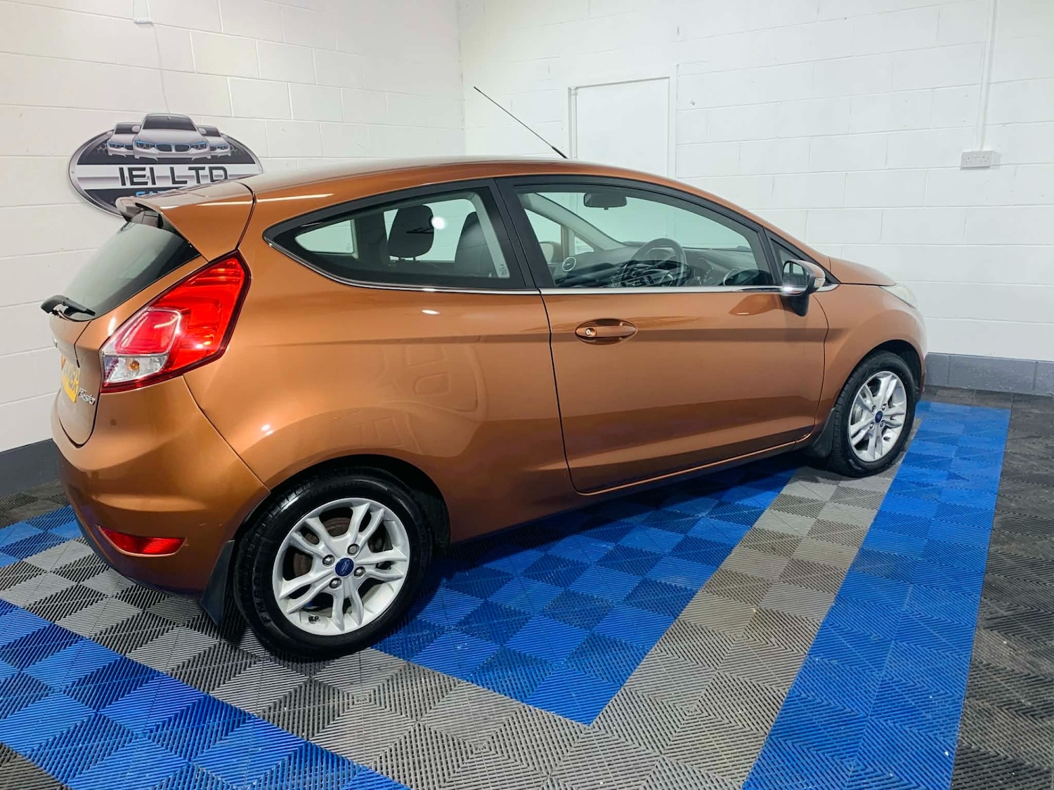 Used Ford Fiesta 2015 for sale - 76822030: Photo 3