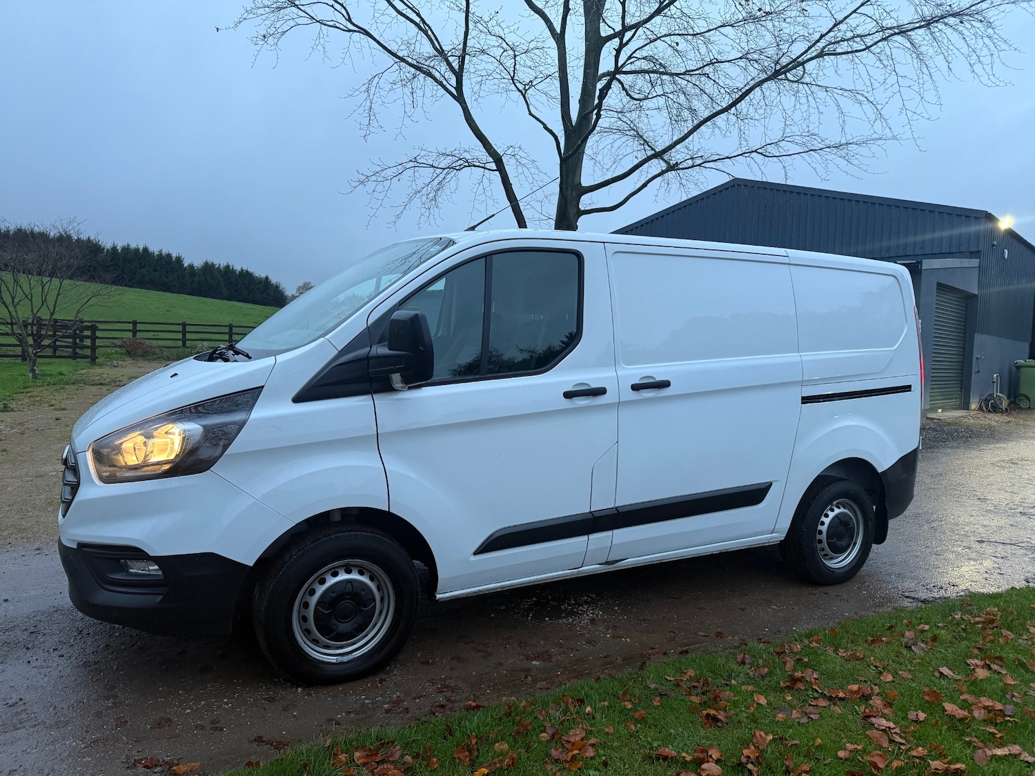 Used Ford Transit Custom 2022 for sale - 76560128: Photo 10