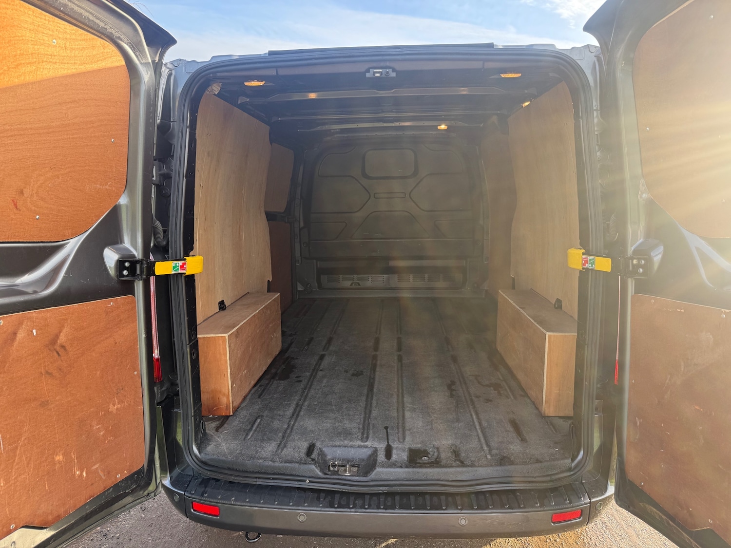 Used Ford Transit Custom 2020 for sale - 76958578: Photo 24