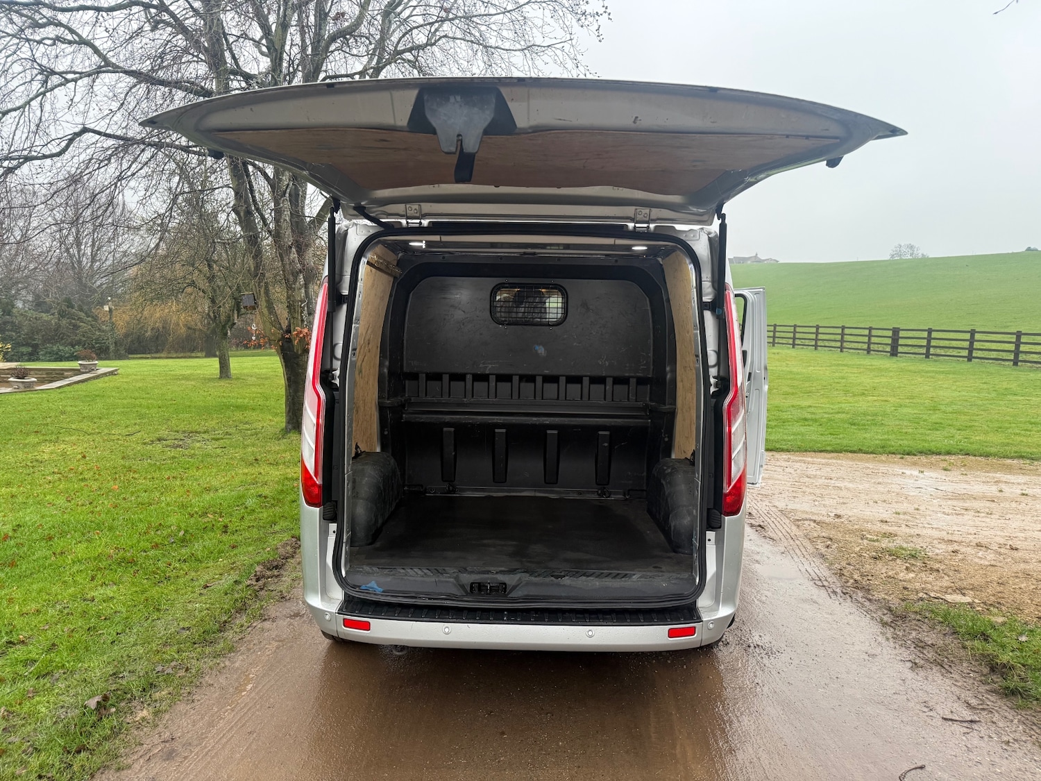 Used Ford Transit Custom 2022 for sale - 77288996: Photo 26