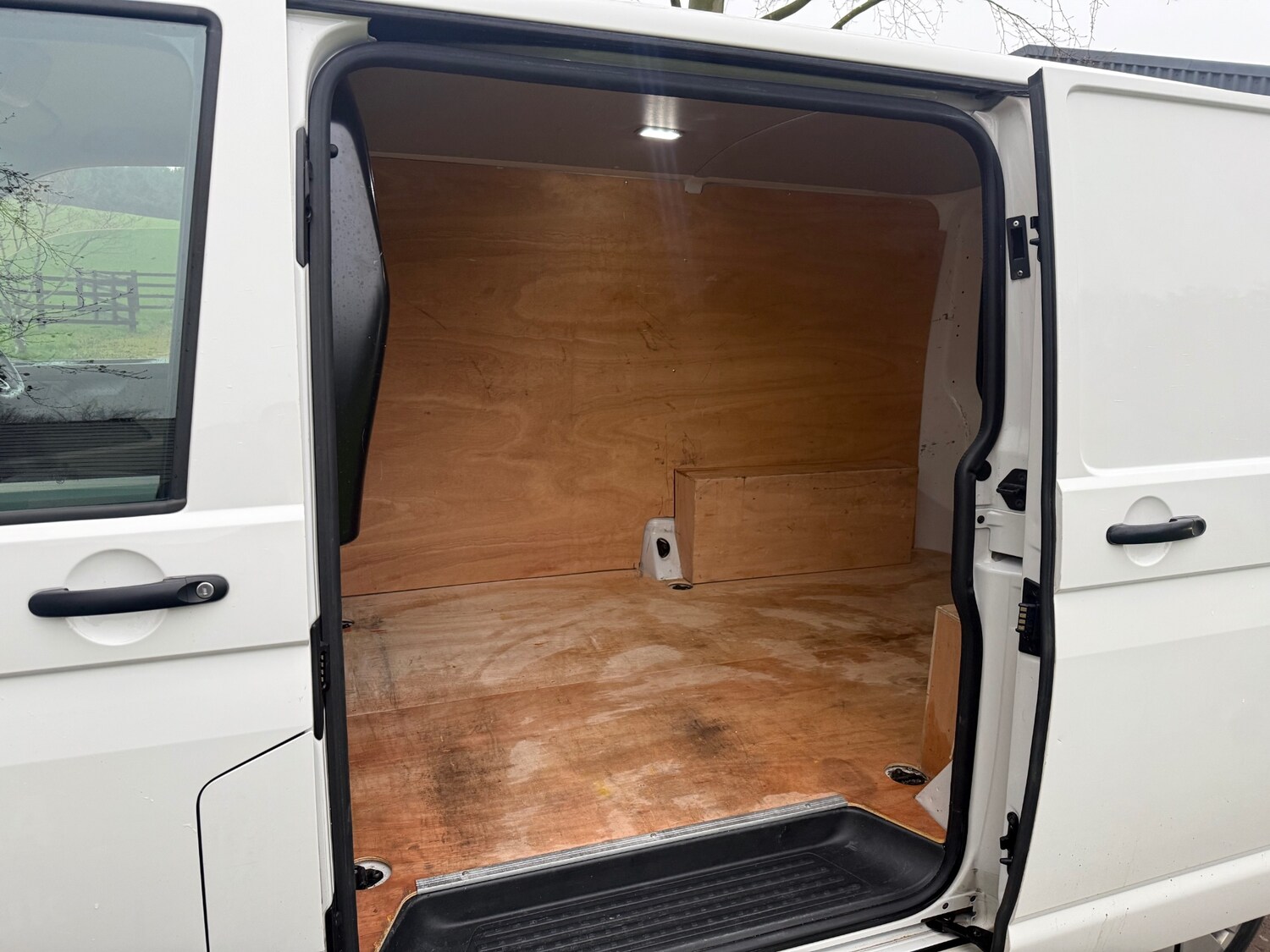 Used Volkswagen Transporter 2022 for sale - 77423592: Photo 23