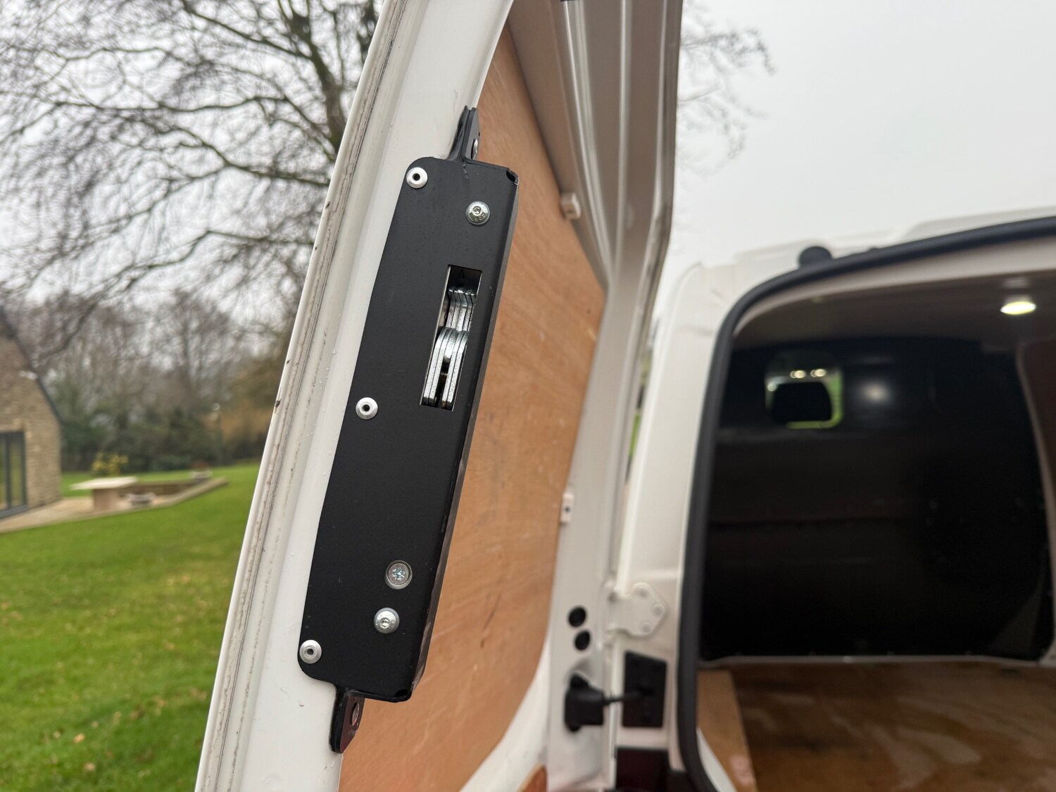 Used Volkswagen Transporter 2022 for sale - 77423592: Photo 24