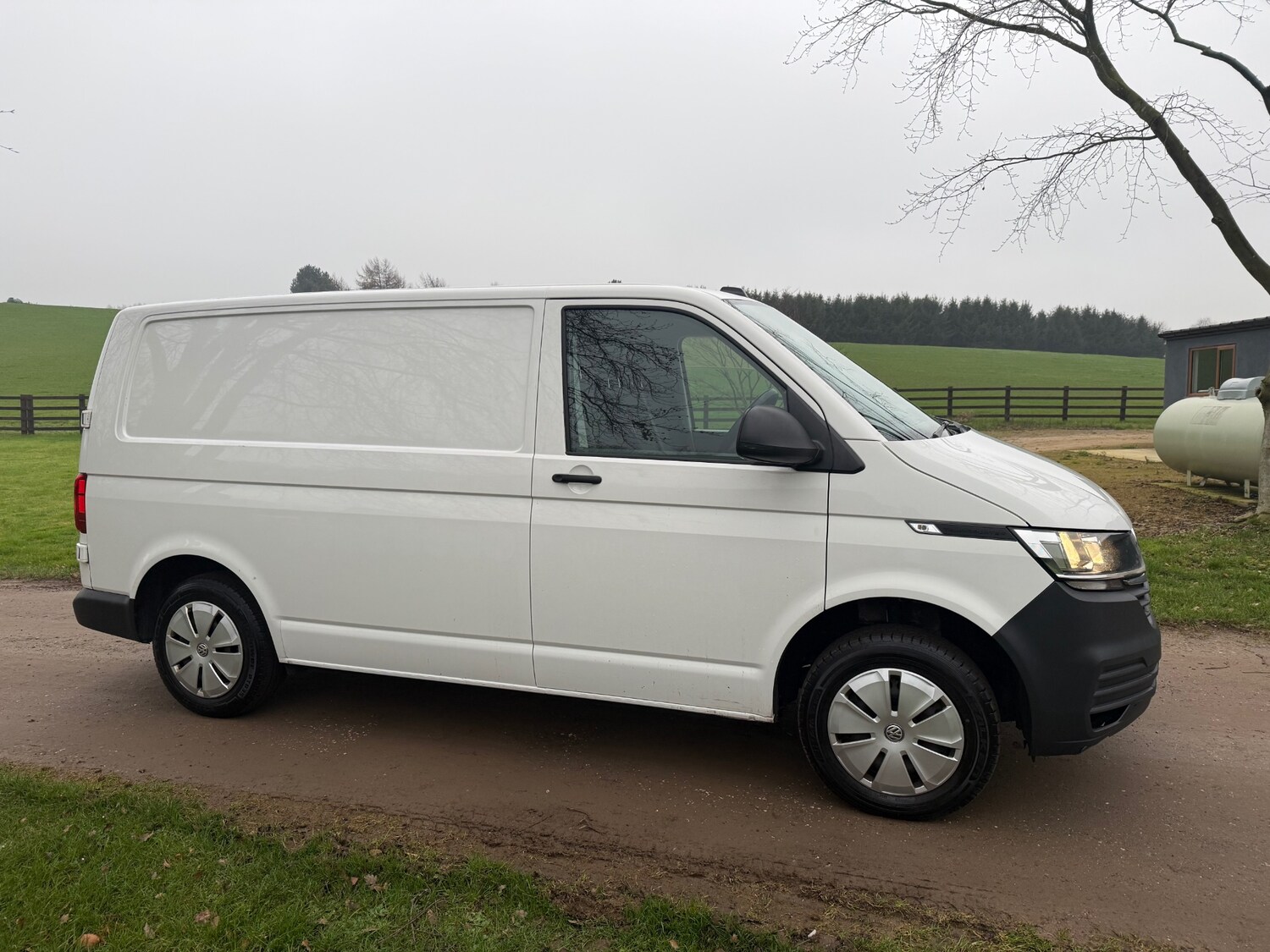 Used Volkswagen Transporter 2022 for sale - 77423592: Photo 3
