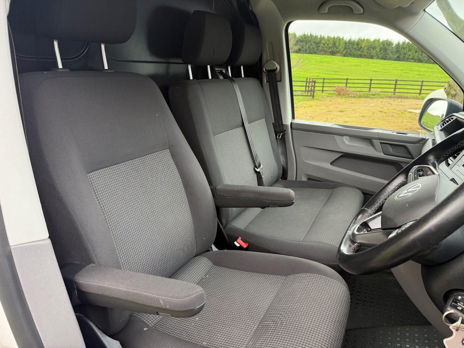 Used Volkswagen Transporter 2021 for sale - 76422195: Photo 20