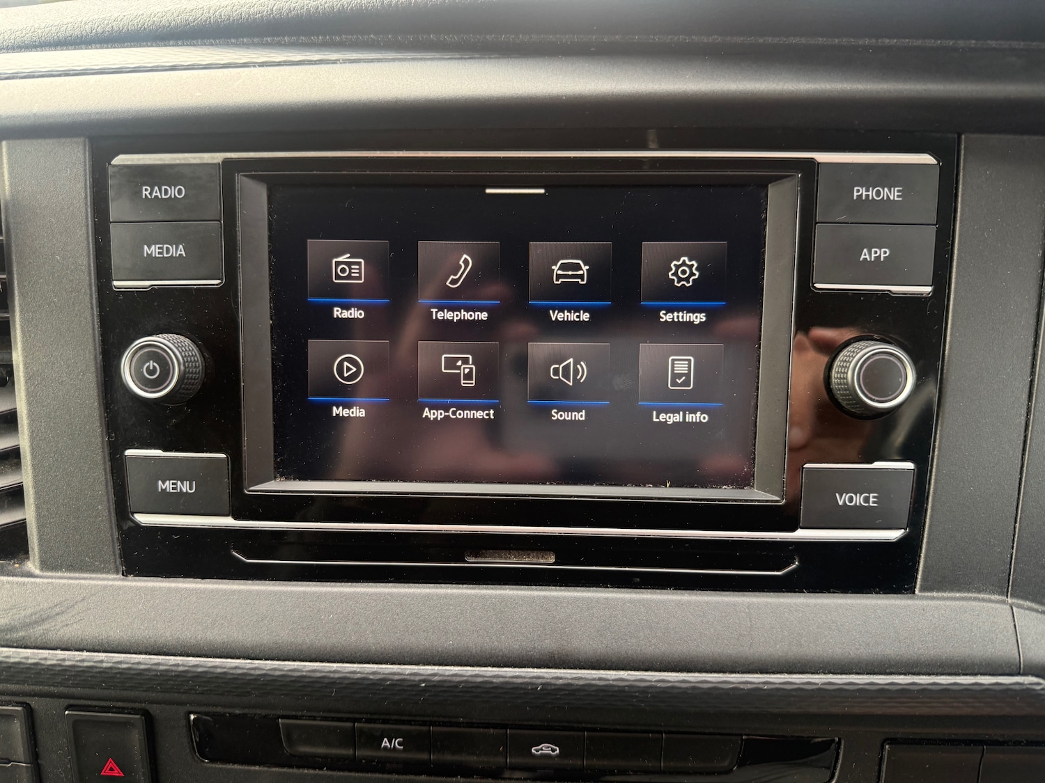 Used Volkswagen Transporter 2021 for sale - 77904216: Photo 24