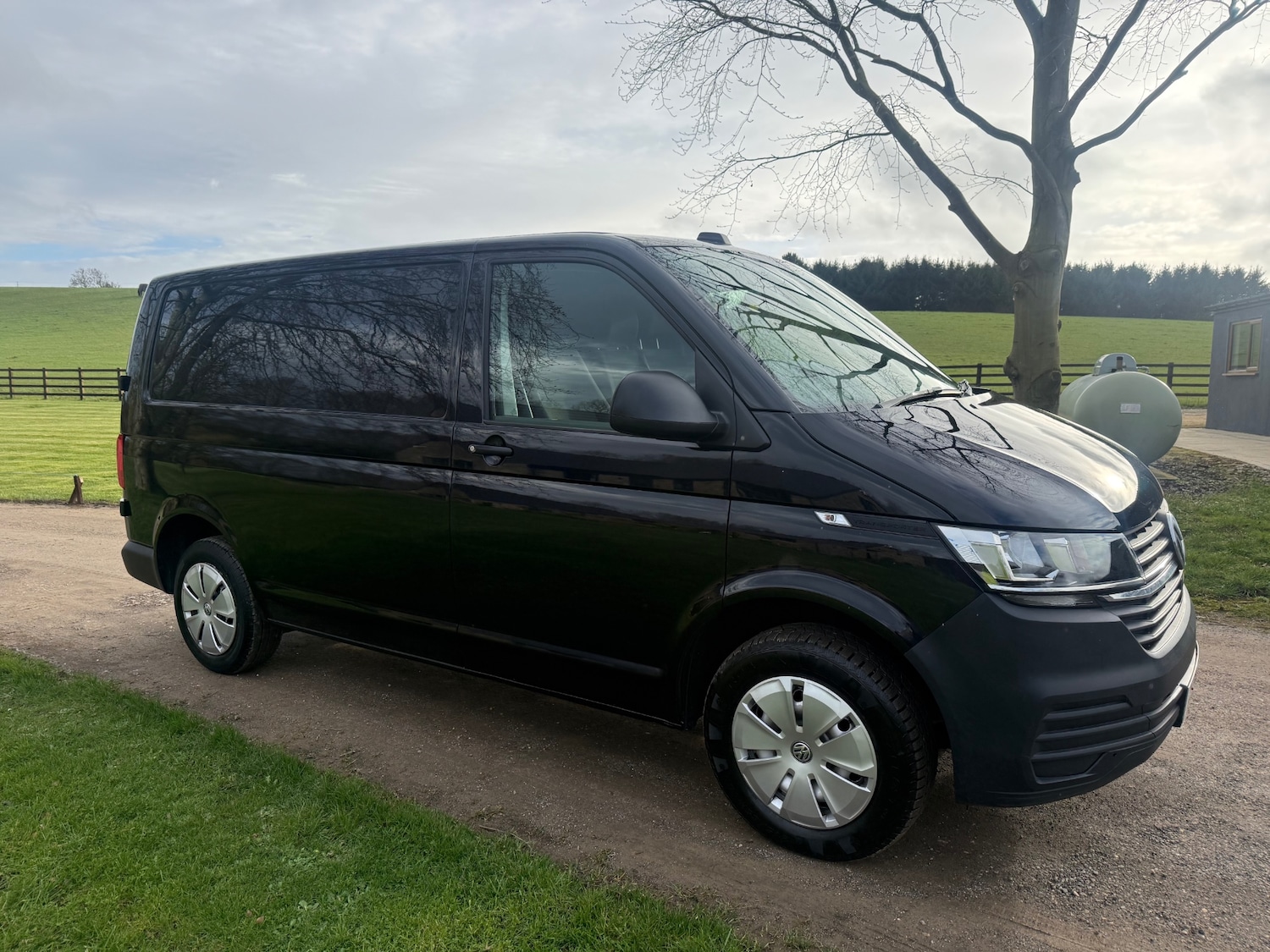 Used Volkswagen Transporter 2021 for sale - 77904216: Photo 3
