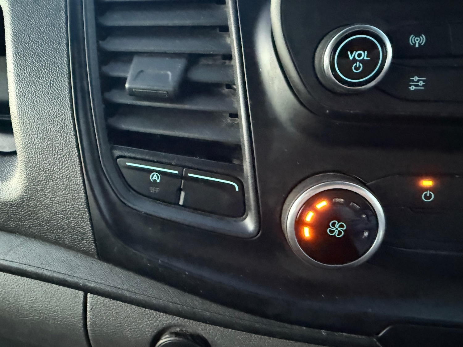 Used Ford Transit Custom 2023 for sale - 76736729: Photo 23