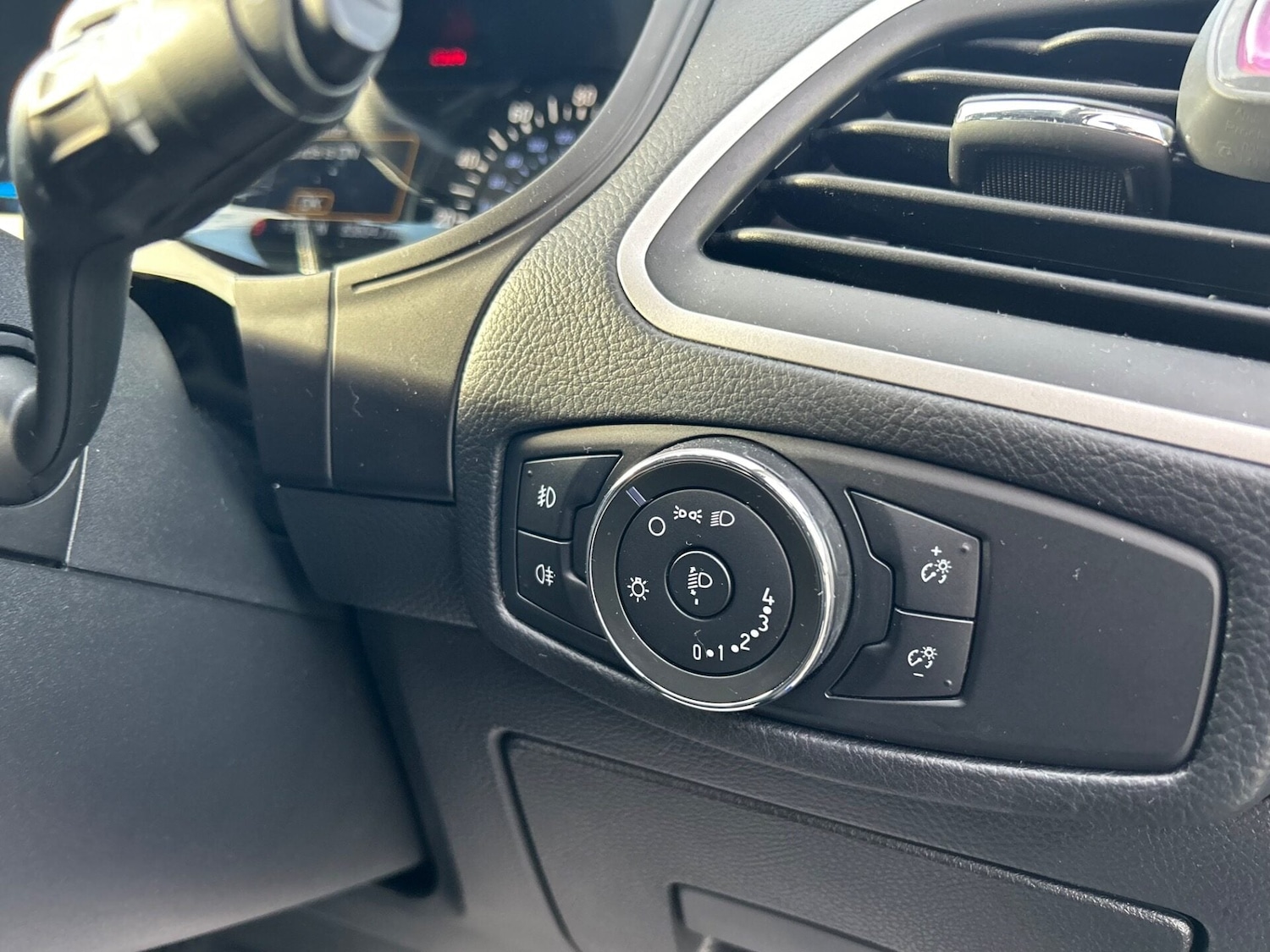 Used Ford S-Max 2016 for sale - 77846685: Photo 15