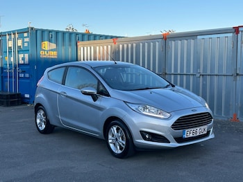Used Ford Fiesta 2016 for sale - 77069873: Photo
