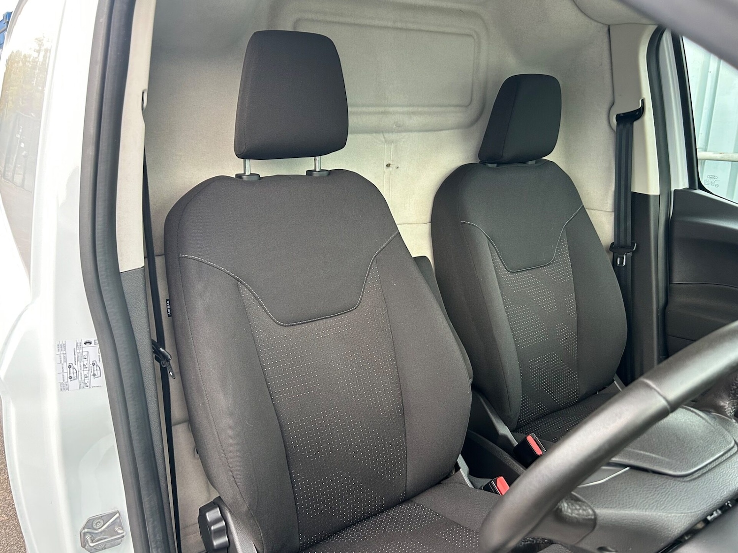 Used Ford Transit Courier 2020 for sale - 76346656: Photo 19