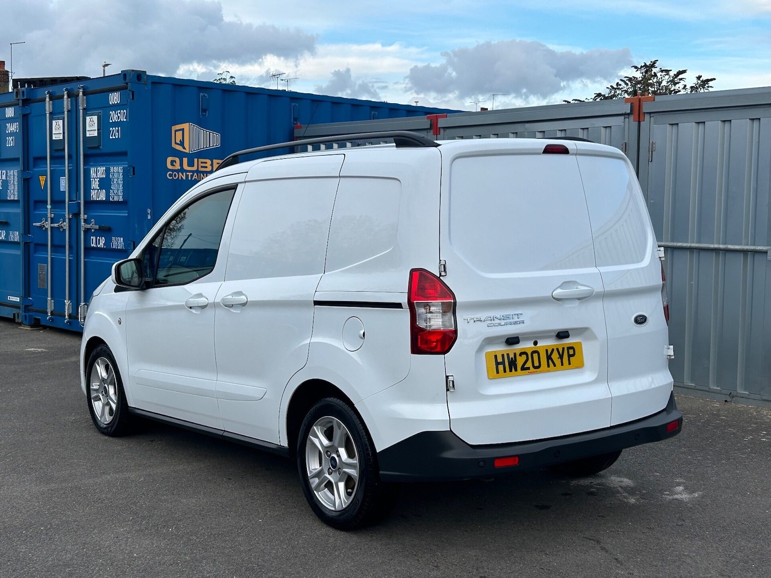 Used Ford Transit Courier 2020 for sale - 76346656: Photo 2