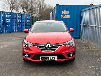 Used Renault Megane 2018 for sale - 77477151: Photo