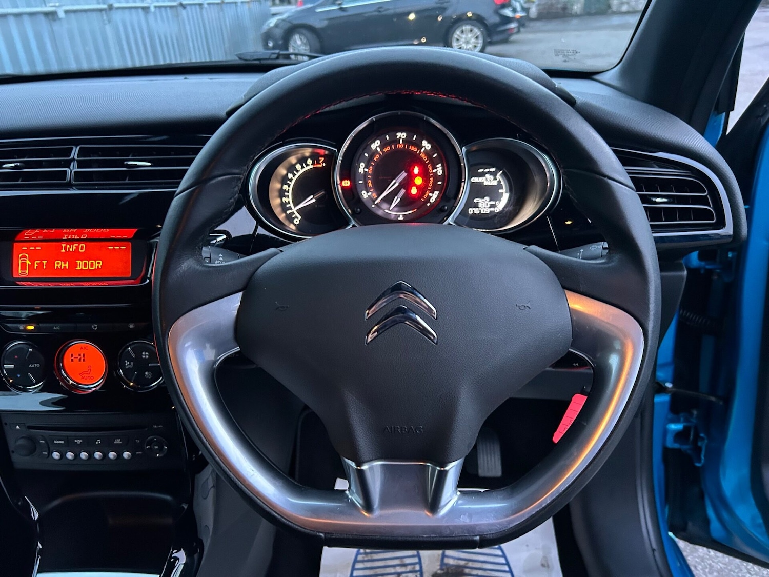 Used Citroen DS3 2013 for sale - 76972509: Photo 18