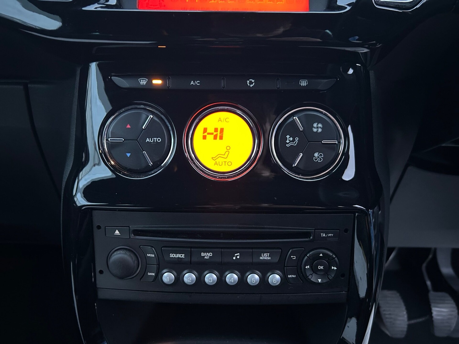 Used Citroen DS3 2013 for sale - 76972509: Photo 21