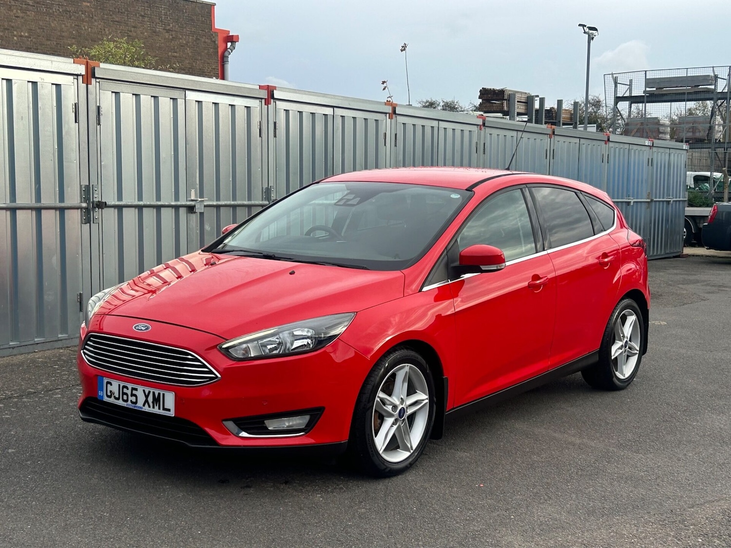 Used Ford Focus 2015 for sale - 75960101: Photo 1